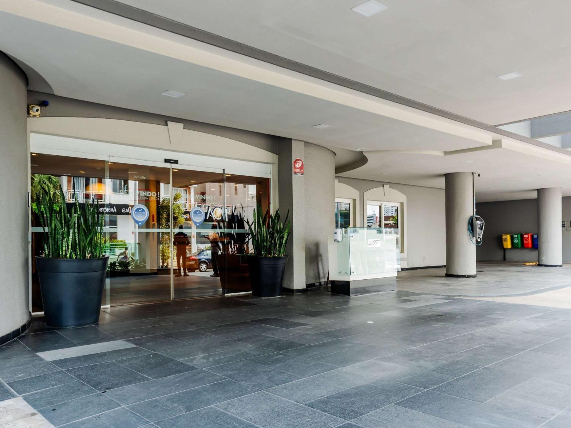Ibis Joinville Exterior photo